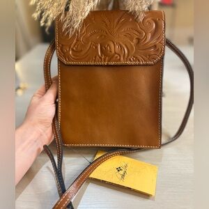 NWT Patricia Nash  100% Leather Crossbody bag